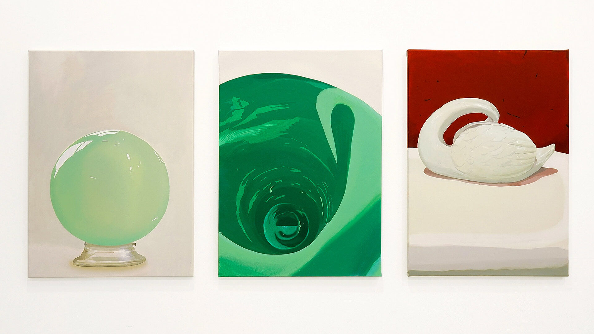 “Bola”, “Hueco”, “Cisne II” Óleo sobre lino | 70 x 50 cm | 2025